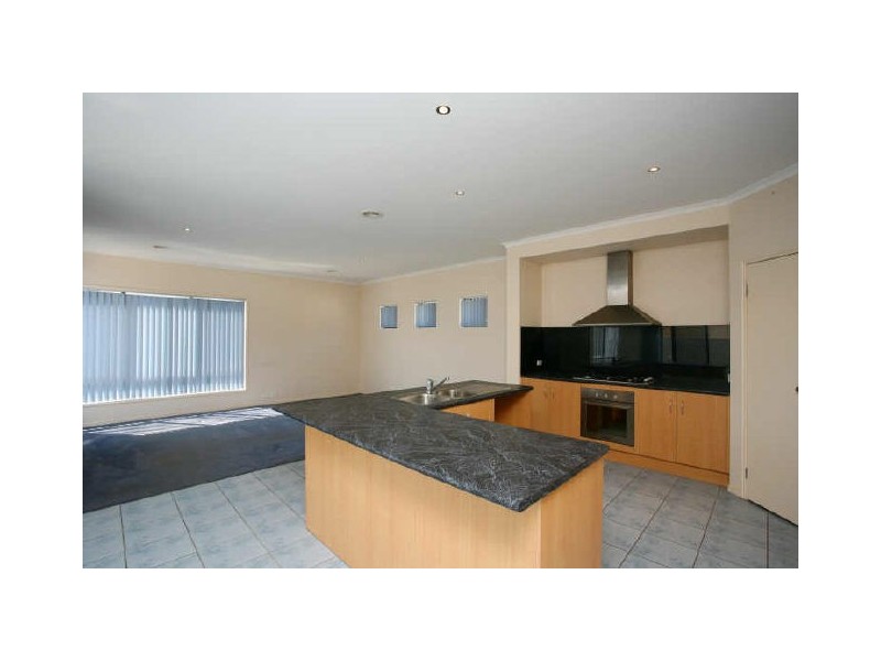 41 The Circuit, Pakenham VIC 3810