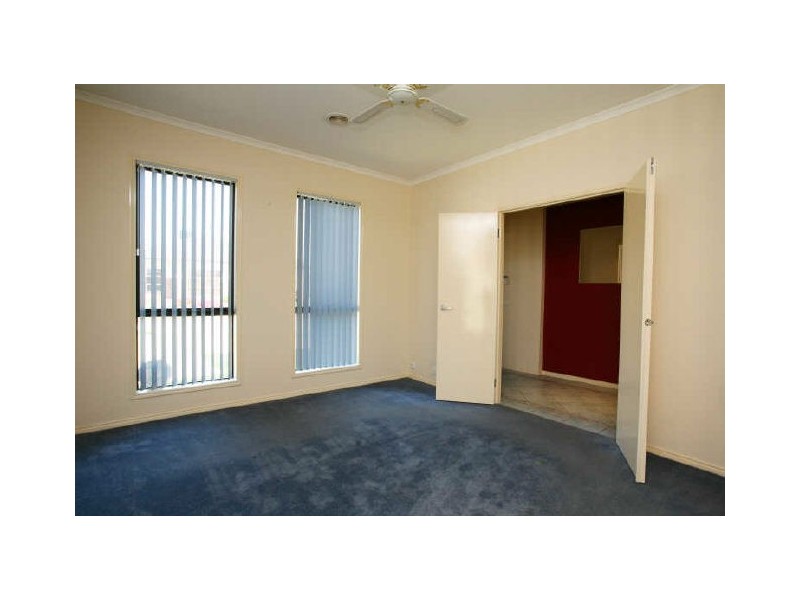 41 The Circuit, Pakenham VIC 3810