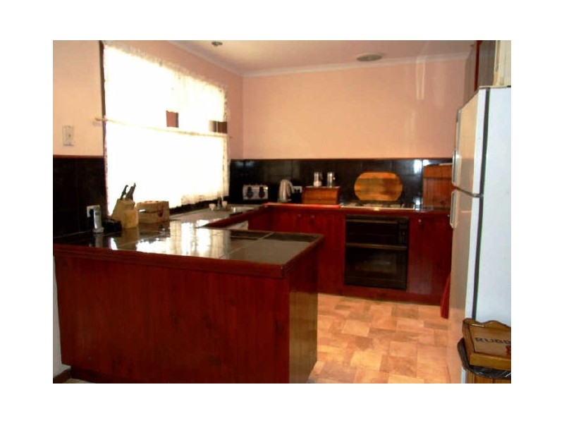 6 Bluegrass Crescent, Pakenham VIC 3810