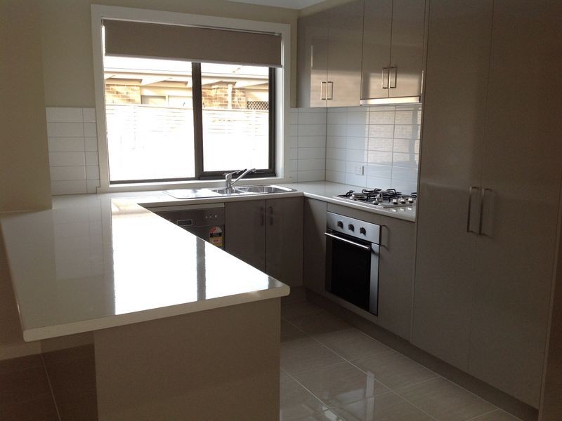 1/3 Anderson Street, Pakenham VIC 3810