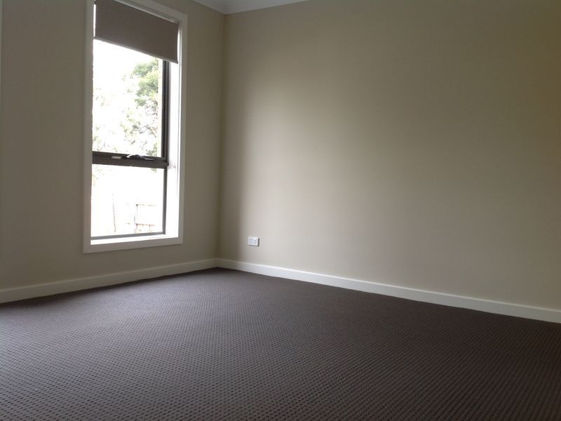 1/3 Anderson Street, Pakenham VIC 3810