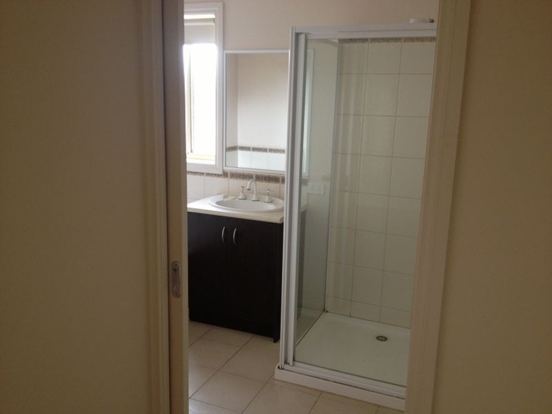 6/5 Glenda Court, Pakenham VIC 3810