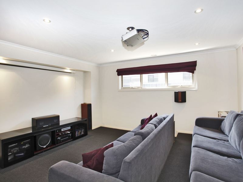 52 Shearwater Drive, Pakenham VIC 3810