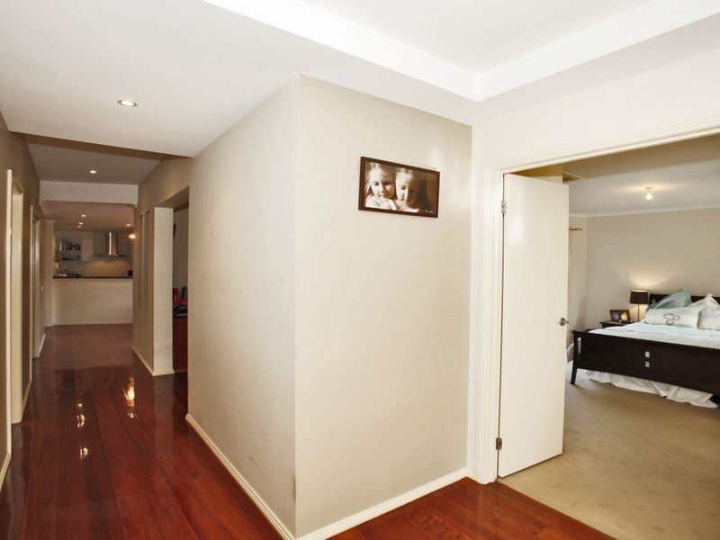 52 Shearwater Drive, Pakenham VIC 3810