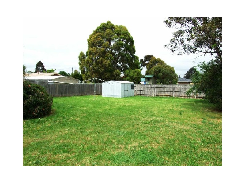 39 Howey Road, Pakenham VIC 3810