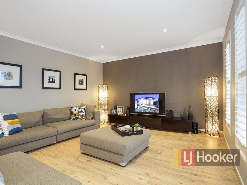 7 Page Close, Pakenham VIC 3810