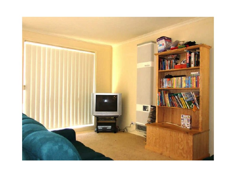 44 Balmoral Way, Pakenham VIC 3810