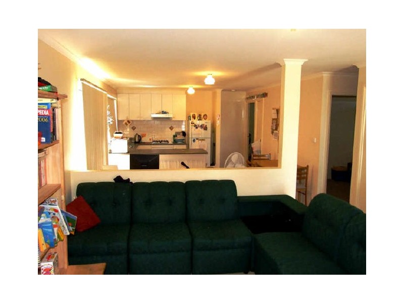 44 Balmoral Way, Pakenham VIC 3810