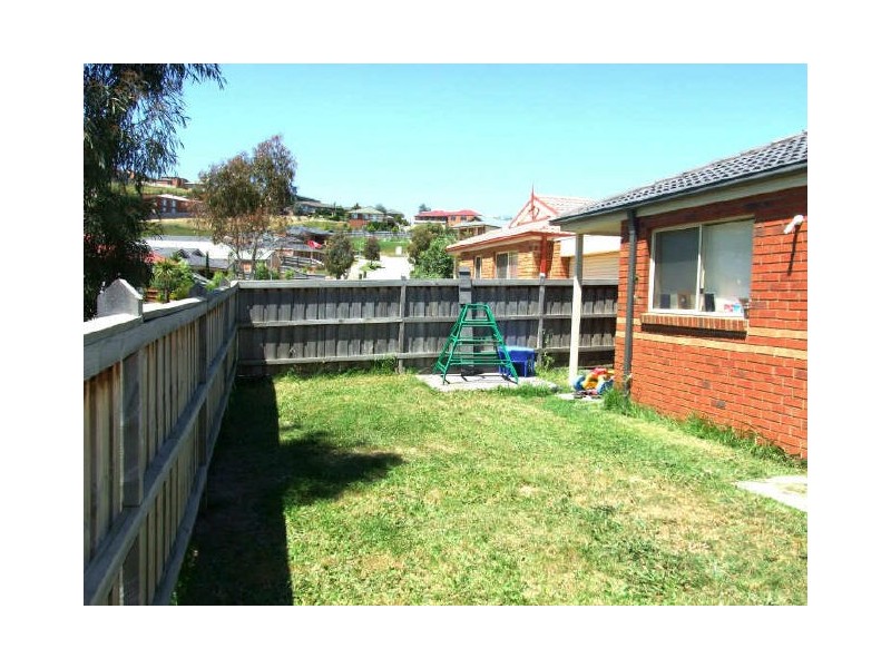 44 Balmoral Way, Pakenham VIC 3810