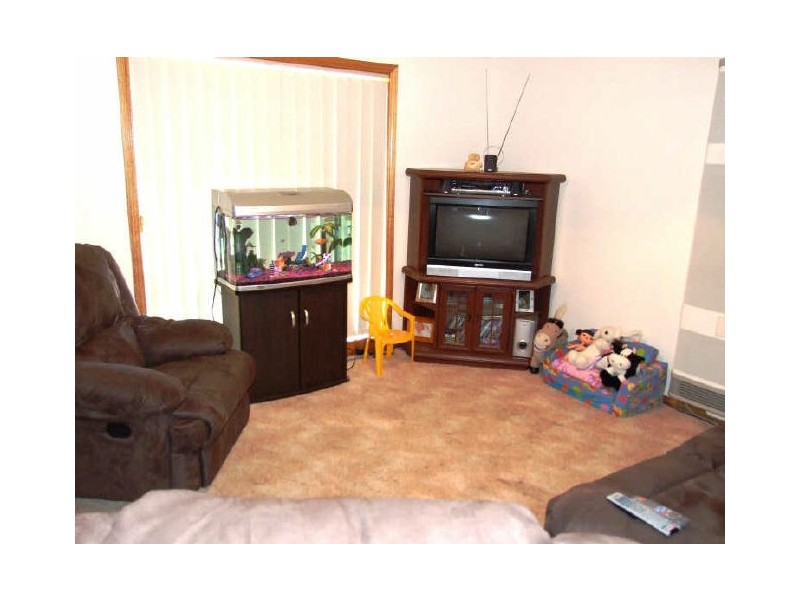 6 Capri Court, Pakenham VIC 3810