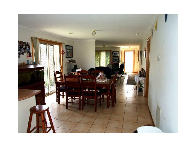 4 Capri Court, Pakenham VIC 3810