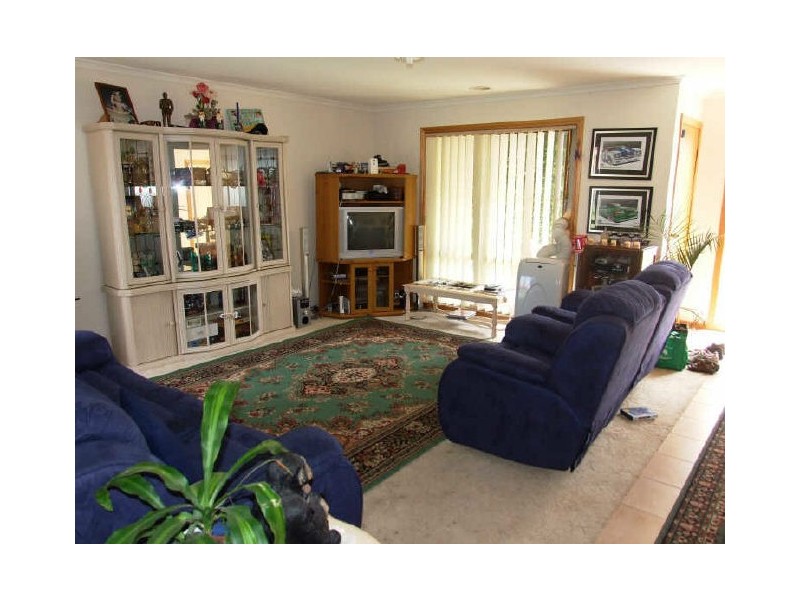 4 Capri Court, Pakenham VIC 3810