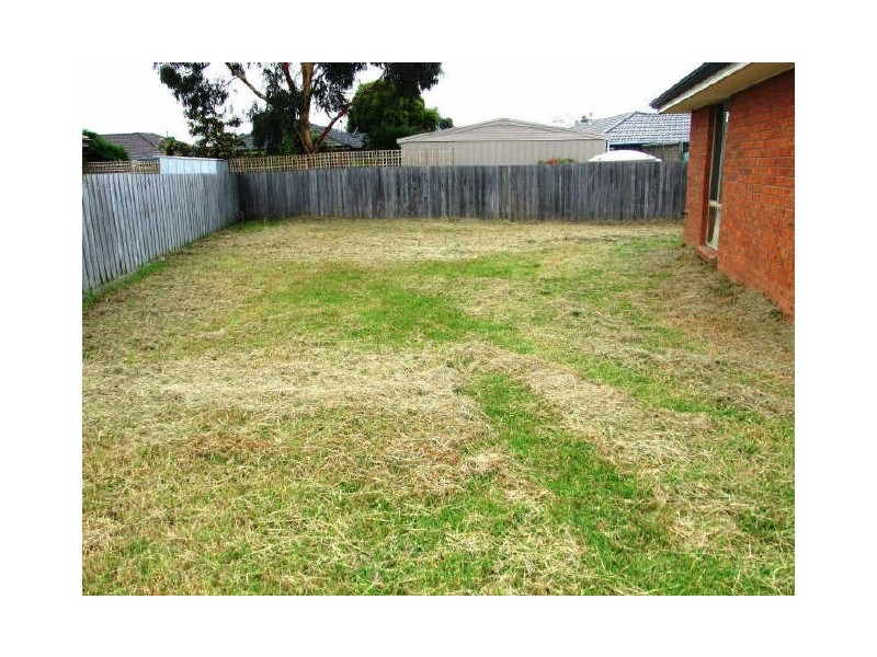 3 Marisa Place, Pakenham VIC 3810