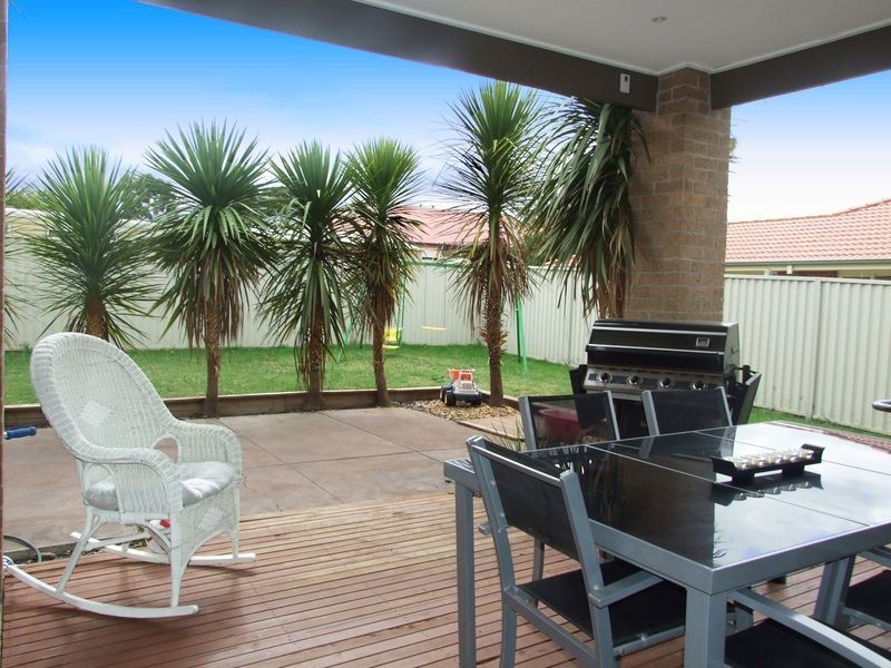 36 Waterford Rise, Pakenham VIC 3810