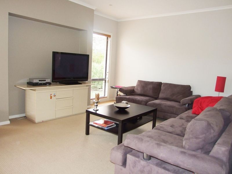 36 Waterford Rise, Pakenham VIC 3810