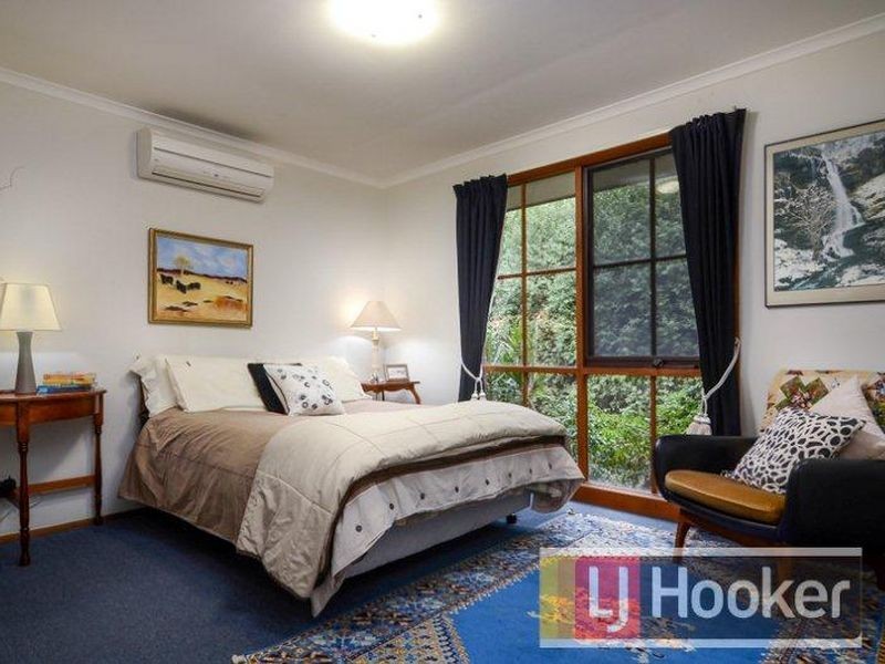 10 Hood Court, Berwick VIC 3806