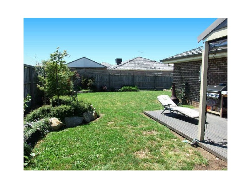 5 Tasman Way, Pakenham VIC 3810