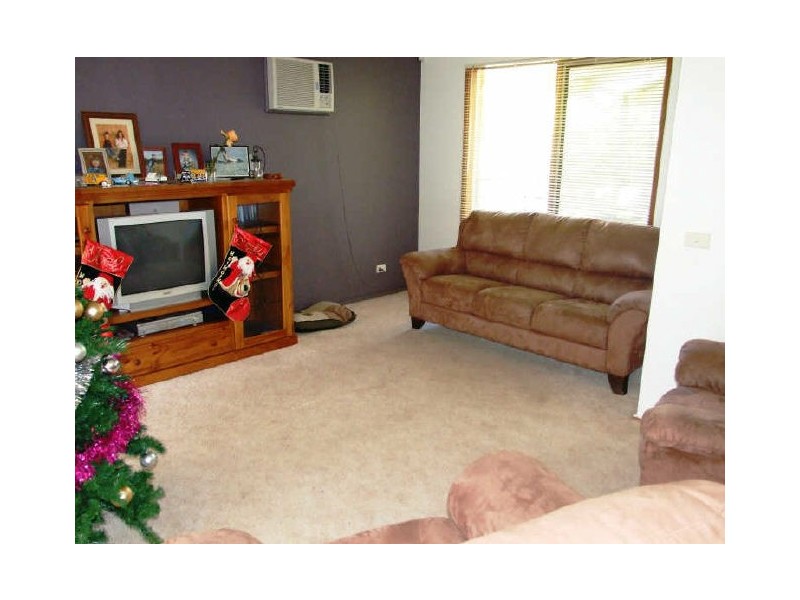 13 Bysouth Court, Pakenham VIC 3810