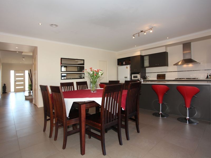 7 Arbour Rise, Pakenham VIC 3810