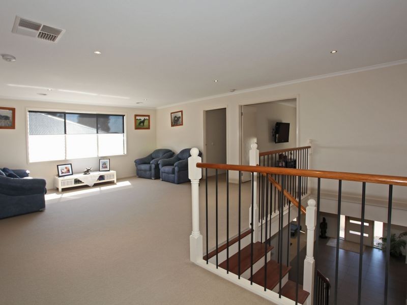 7 Arbour Rise, Pakenham VIC 3810