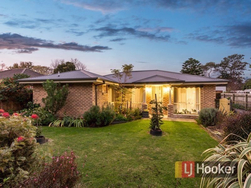 1/12 Anderson Street, Pakenham VIC 3810
