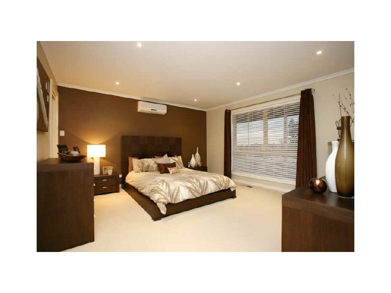 23 The Parkway, Pakenham VIC 3810