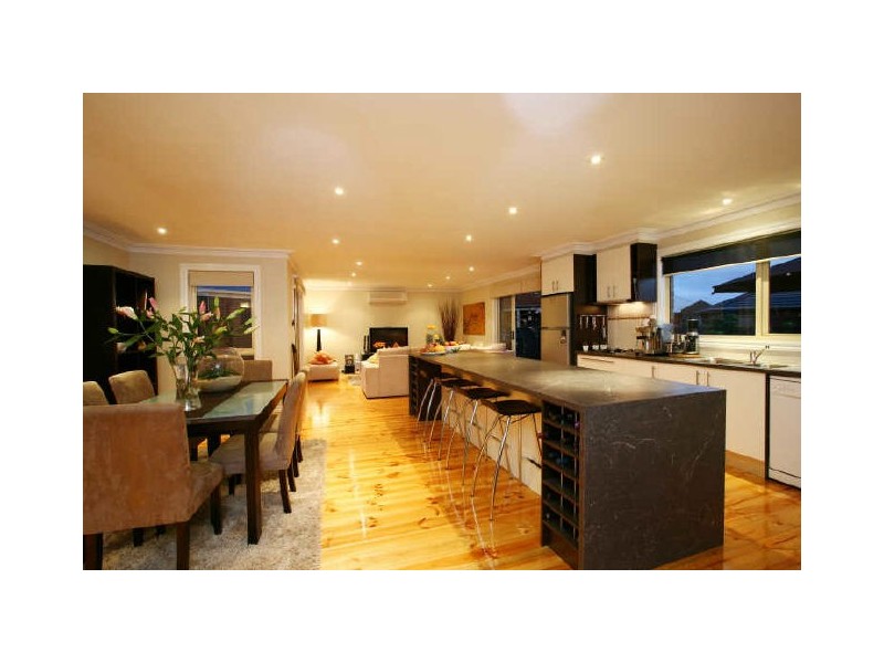 23 The Parkway, Pakenham VIC 3810