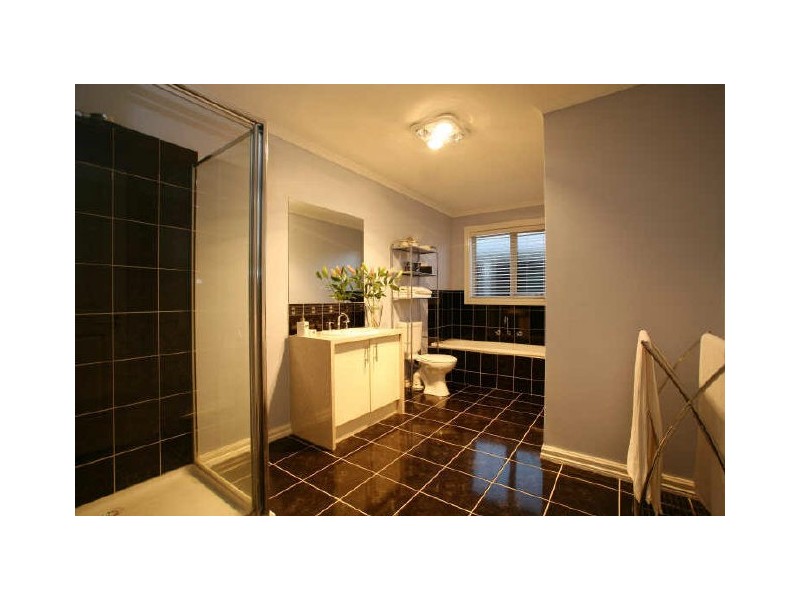 23 The Parkway, Pakenham VIC 3810