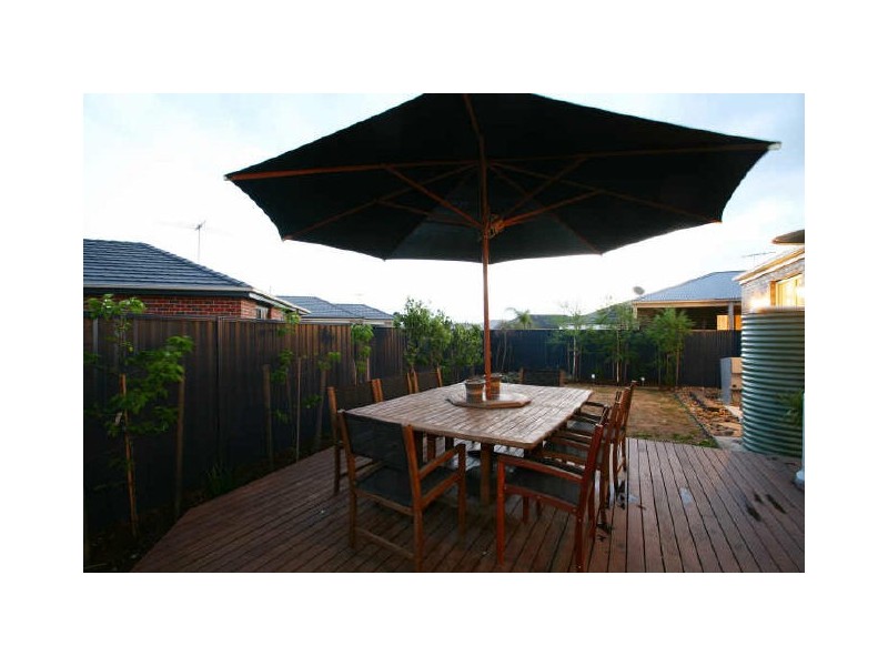 23 The Parkway, Pakenham VIC 3810