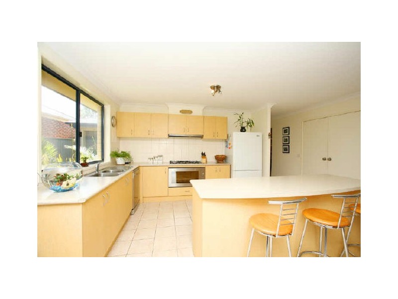 1 Stokes Green, Pakenham VIC 3810