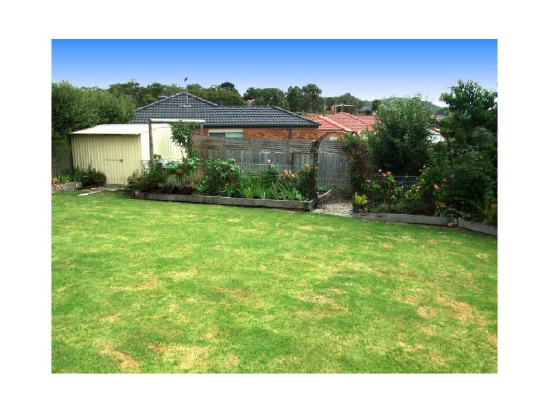 2 Edan Court, Pakenham VIC 3810