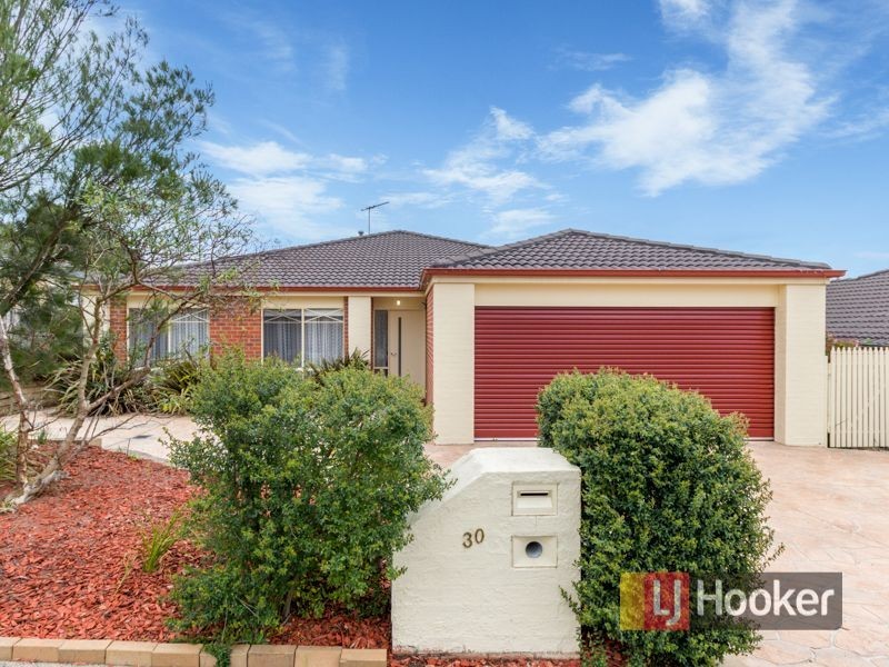 30 Jamie Court, Pakenham VIC 3810