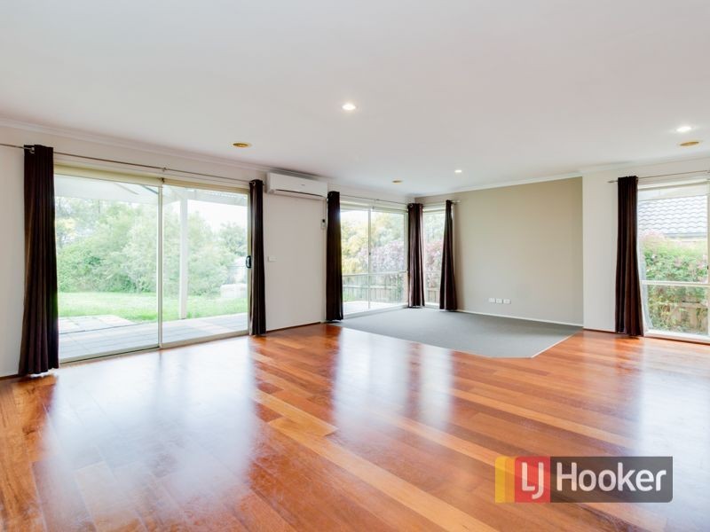 30 Jamie Court, Pakenham VIC 3810