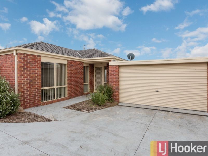 3/5 Glenda Court, Pakenham VIC 3810