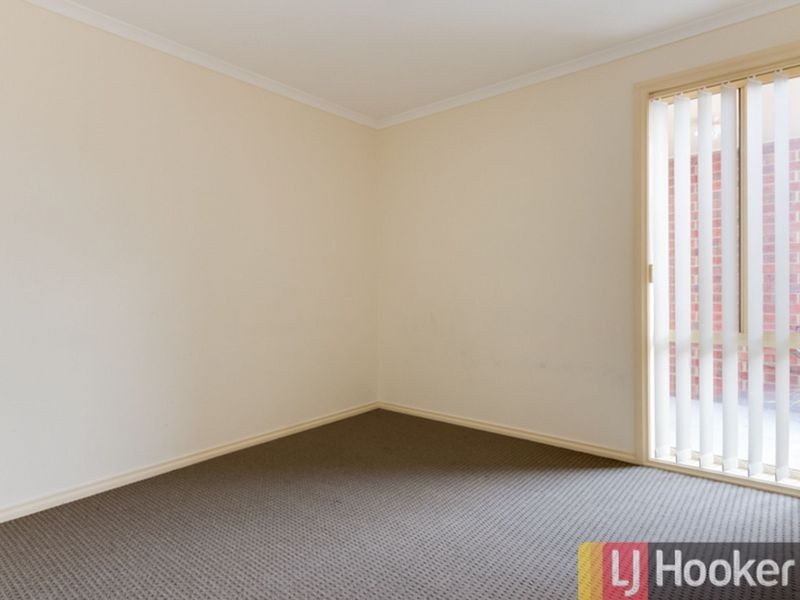 3/5 Glenda Court, Pakenham VIC 3810