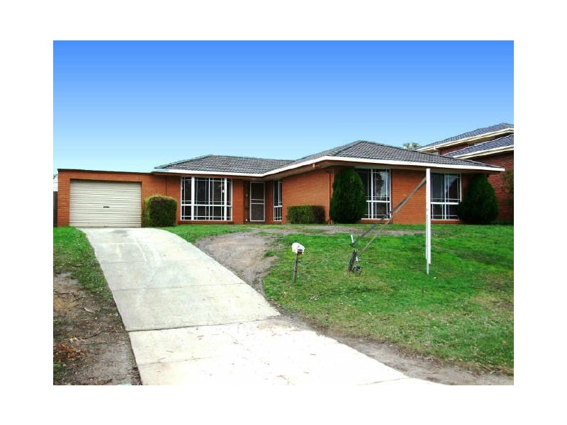 14 McNamara Court, Pakenham VIC 3810