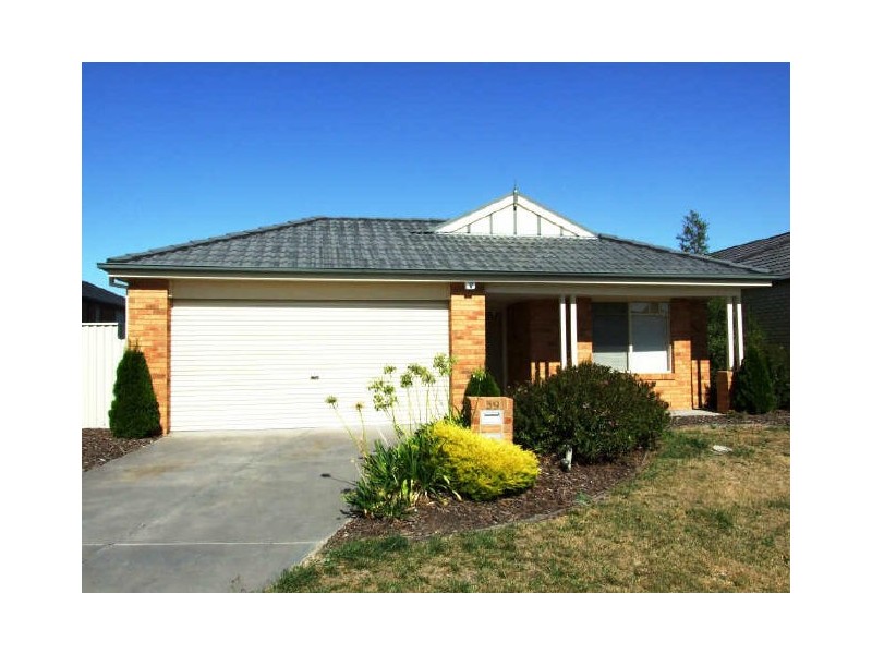 39 Hartland Circuit, Pakenham VIC 3810