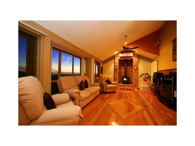 48 Aberdeen Heights, Pakenham VIC 3810