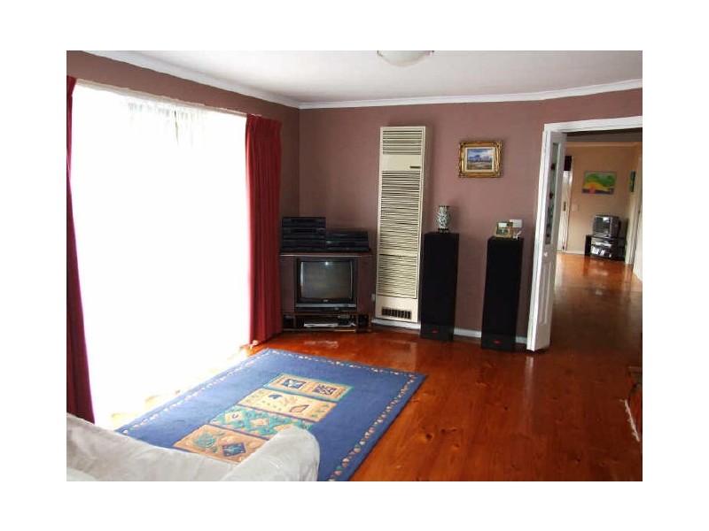 5 Bridle Place, Pakenham VIC 3810