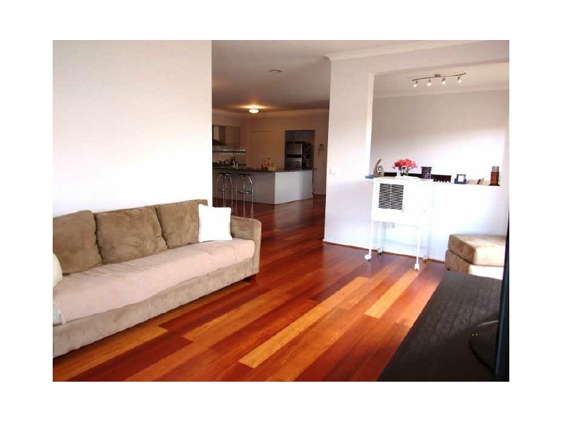 7 Yarra Close, Pakenham VIC 3810