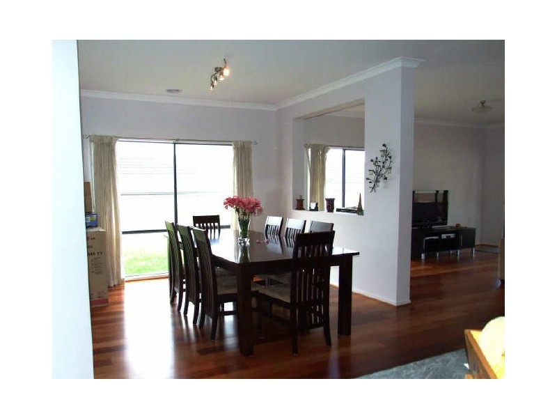 7 Yarra Close, Pakenham VIC 3810