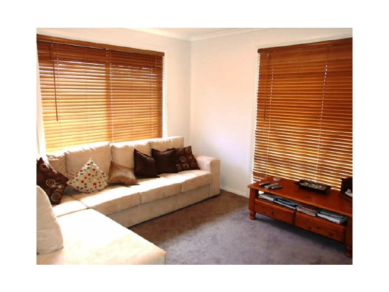 2 Luca Place, Pakenham VIC 3810