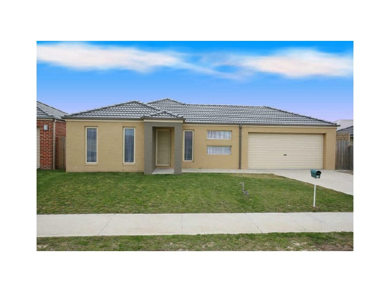 13 Watts Terrace, Pakenham VIC 3810