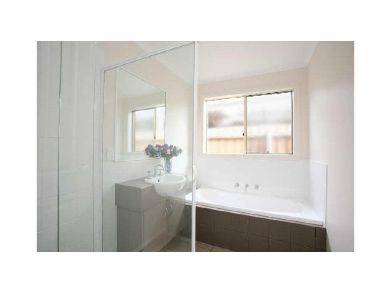 13 Watts Terrace, Pakenham VIC 3810