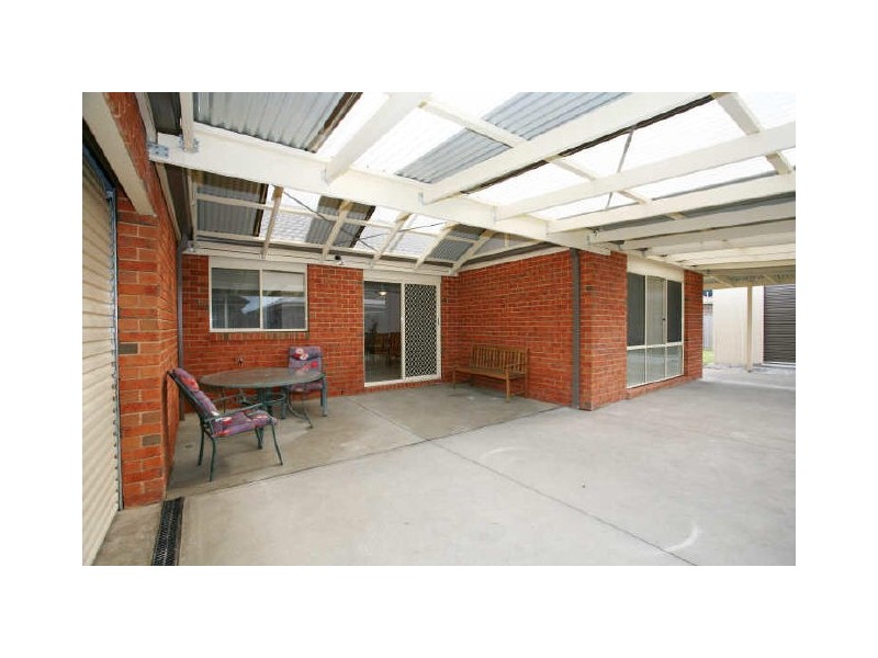 13 Watts Terrace, Pakenham VIC 3810