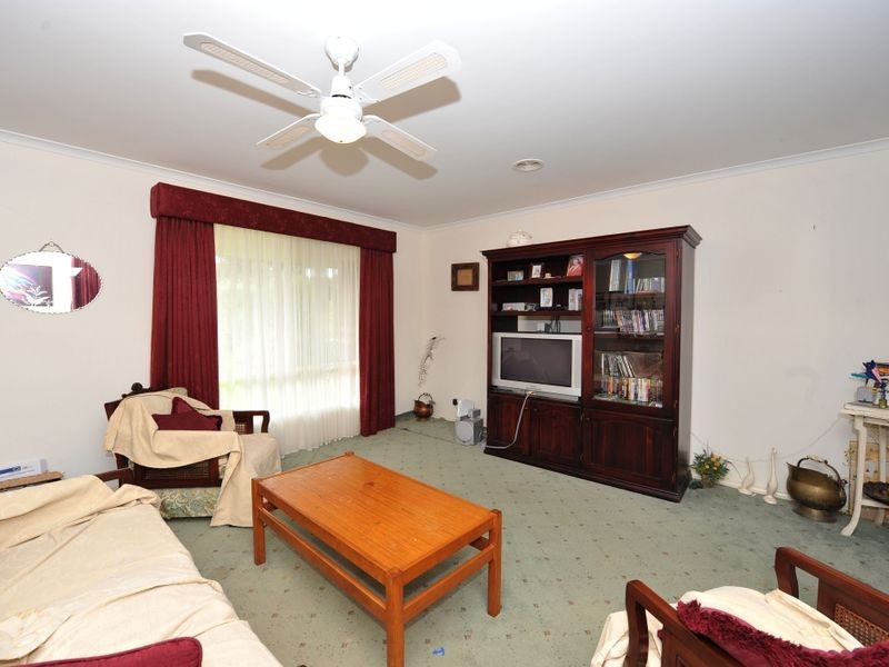 1 Allen Close, Pakenham VIC 3810