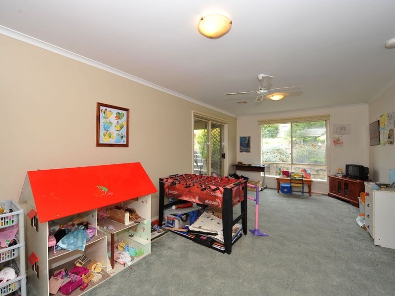 1 Allen Close, Pakenham VIC 3810