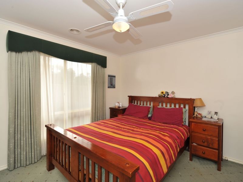 1 Allen Close, Pakenham VIC 3810