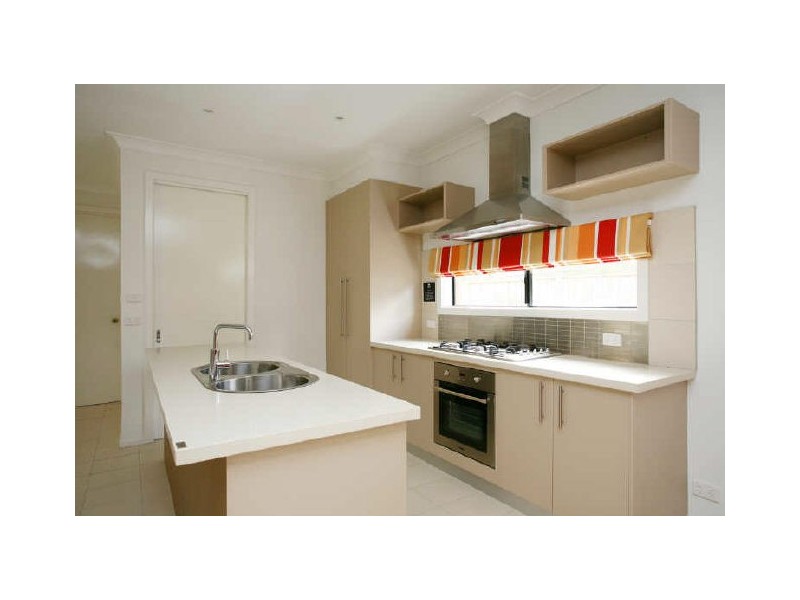 7 Reidel Avenue, Pakenham VIC 3810