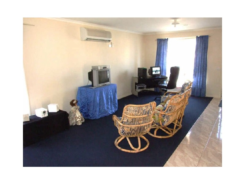 25 Park Boulevard, Pakenham VIC 3810